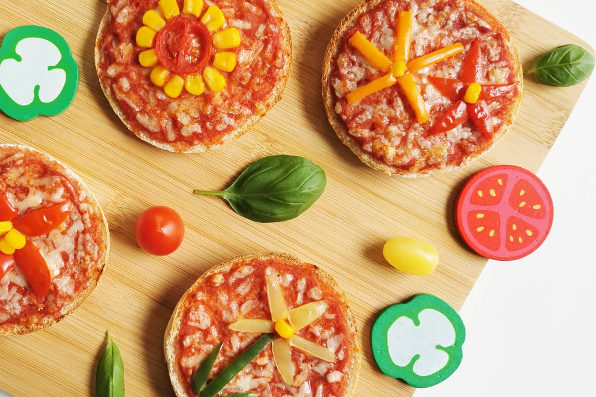 Baby muffin flower pizzas