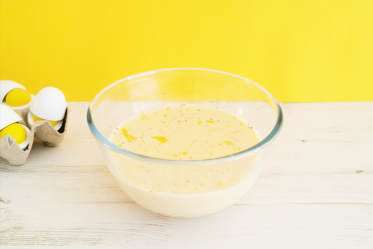 A bowl of whisked eggs