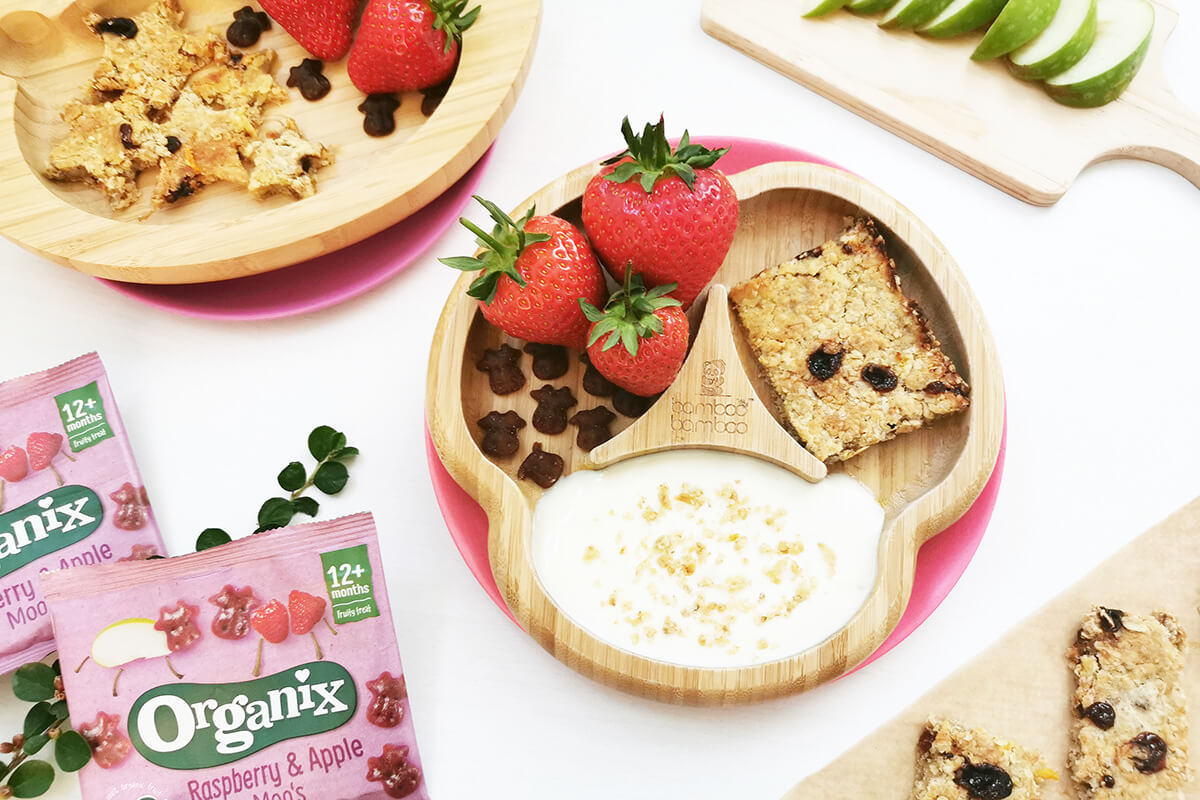 Flapjacks served with strawberries and yoghurt dip 